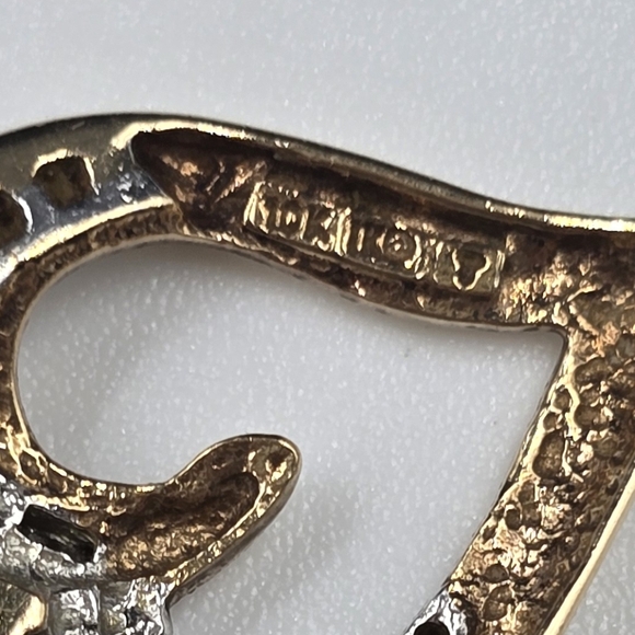 Vintage 10K Yellow Gold and Diamonds Heart Pendant. 10K CLASSIC piece - Picture 2 of 4